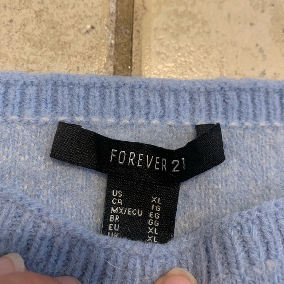 Forever 21 Blue & White Smiley Face Knit Sweater Crop Top Size XL - Picture 2 of 5